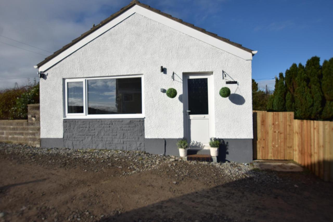 1 Bedroom Holiday Let In The Heart Of West Wales 카마던 외부 사진